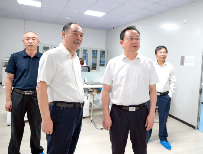 <a href="./xwzx/gdyw/202607/t20260715_772123.html">孙兵调研重点项目建设时强调 加快培育新质生产力　为鄂州高质量发展蓄势赋能</a>